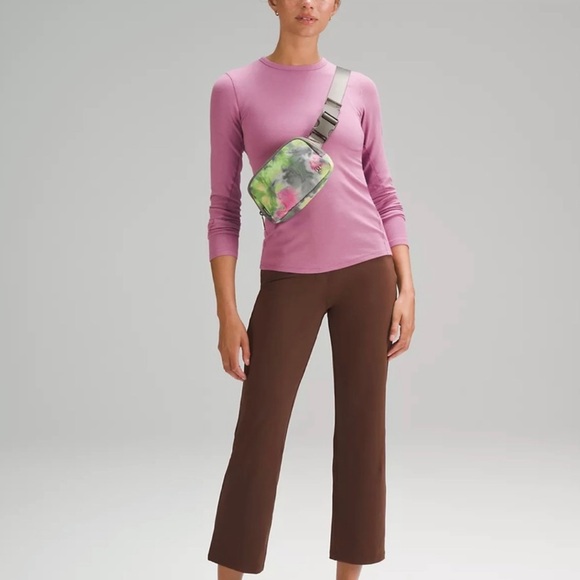 🍋Lululemon Everywhere Belt Bag, NWT - Picture 5 of 11